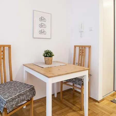 Arkadia Chillout By Bookinghost Varsó